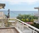 Themis 40 steps from beach - Owner's page -  Paralia Dionisiou-Halkidiki, ενοικιαζόμενα δωμάτια στο μέρος Paralia Dionisiou, Greece